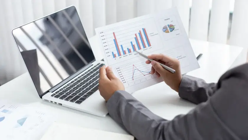 الفرق بين ادارة الحسابات والادارة المالية